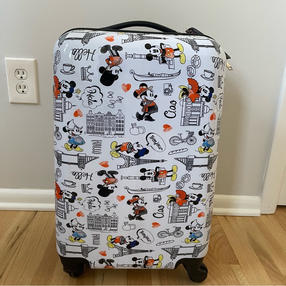 NWT Never used Disney Suitcase! Carry on size! Hard shell!